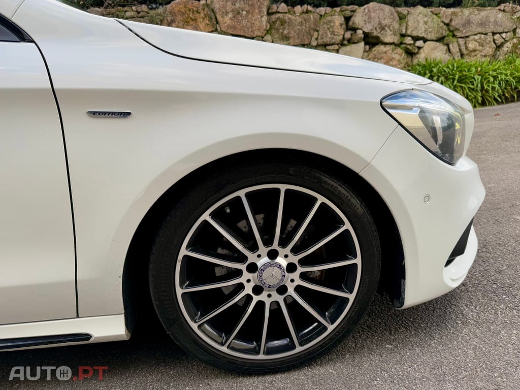 Mercedes-Benz CLA 180 Shooting Brake 7G-DCT AMG Line