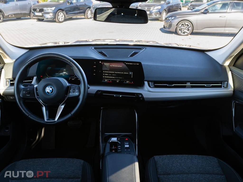 BMW iX1 xDrive30