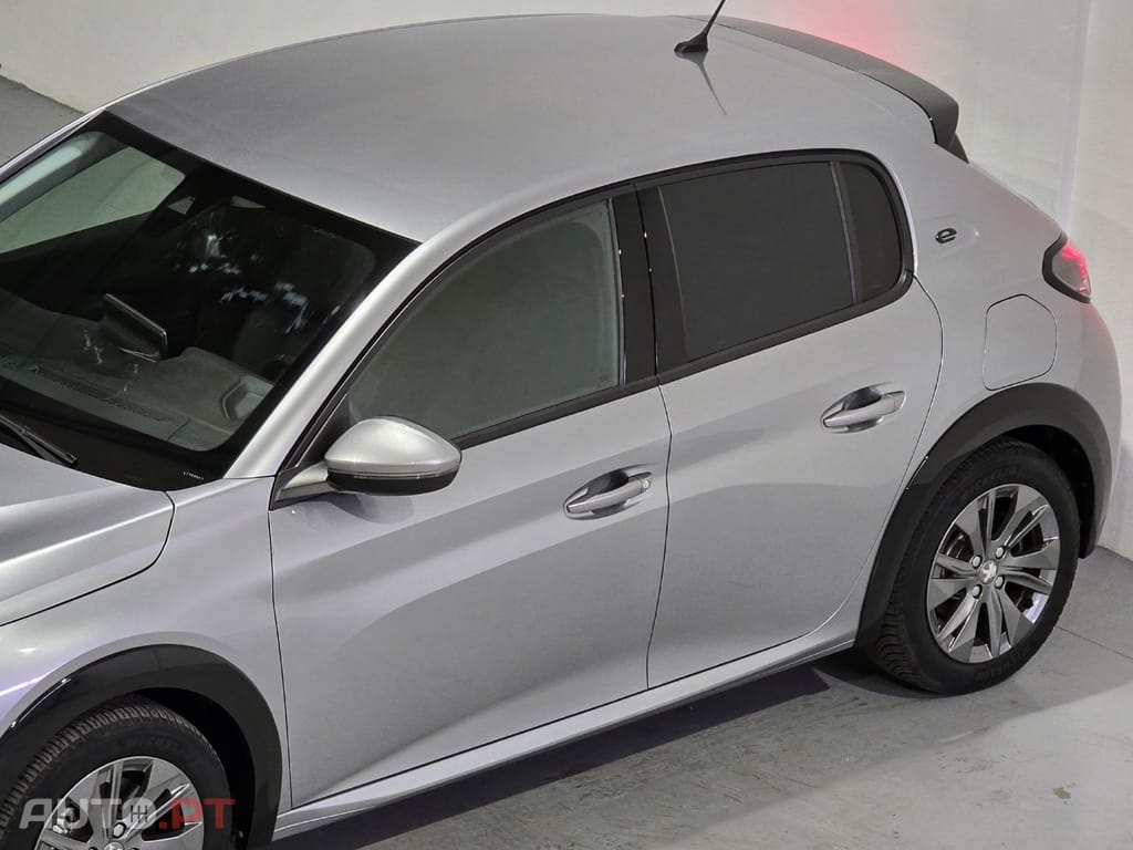 Peugeot E-208 50 kWh Allure