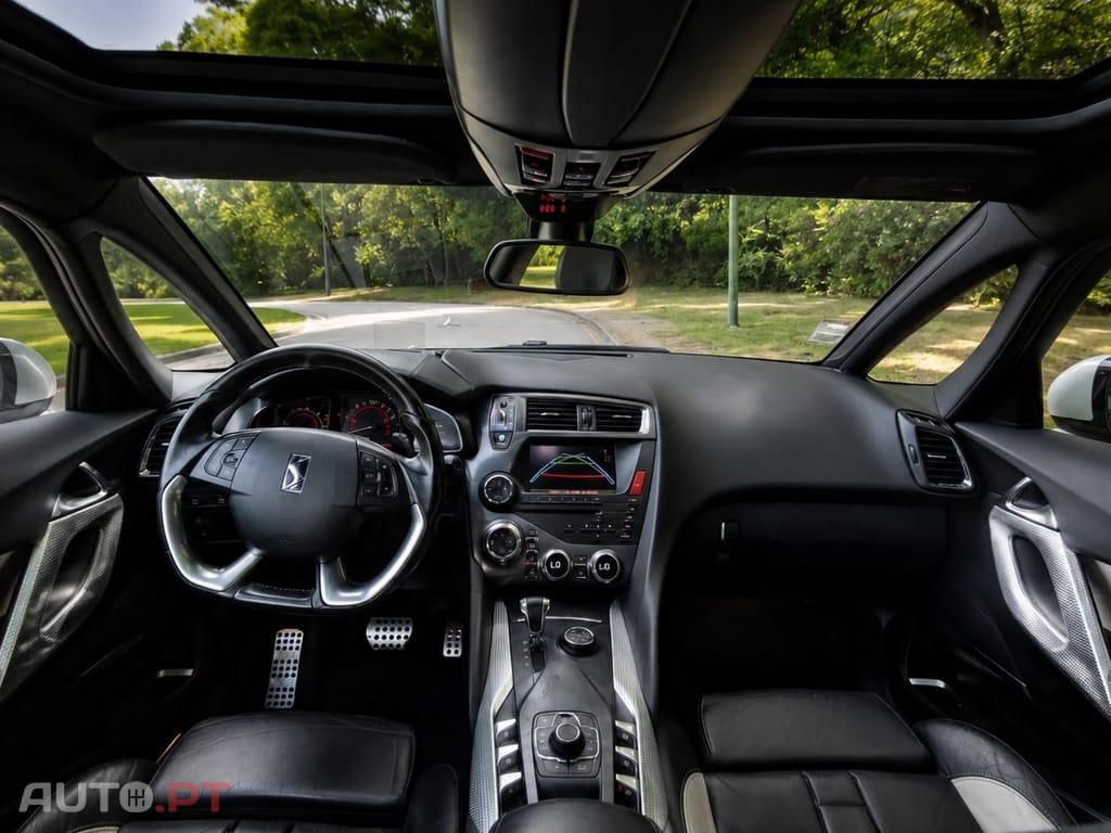 Citroën DS5 2.0 HDi Hybrid4 Sport Chic CMP6 — fotografia 11