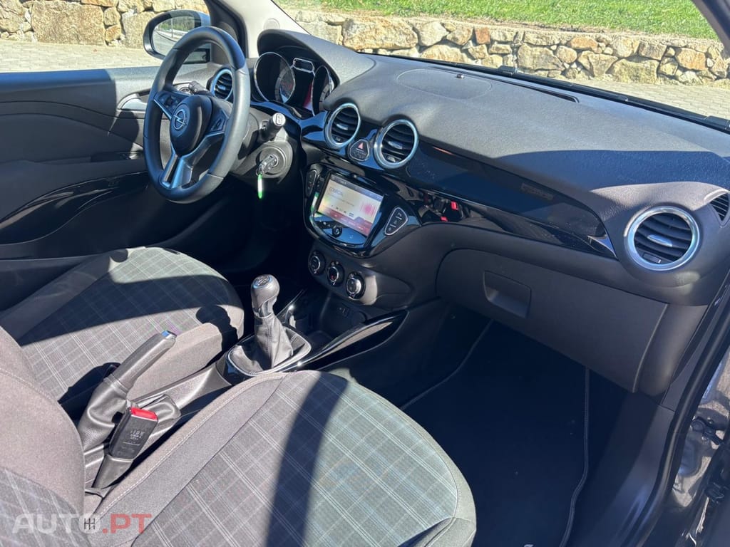 Opel Adam 1.2 Glam