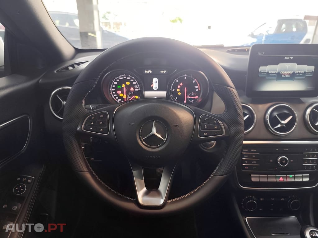 Mercedes-Benz CLA 180 d Urban