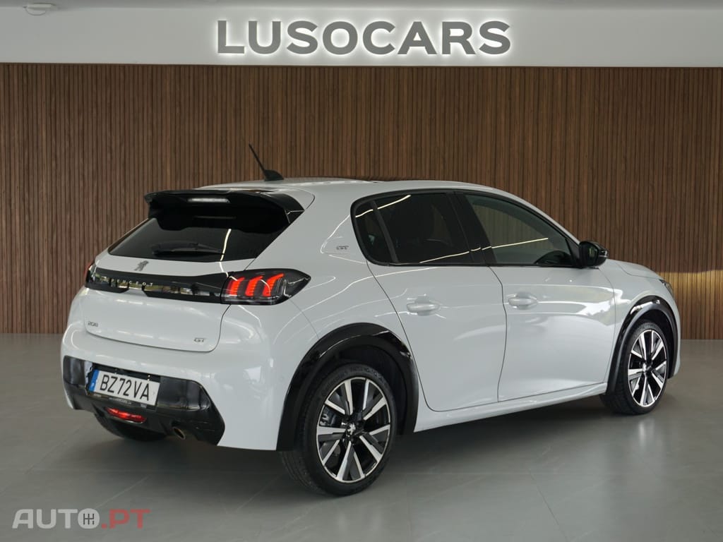Peugeot 208 1.2 PureTech GT Line EAT8