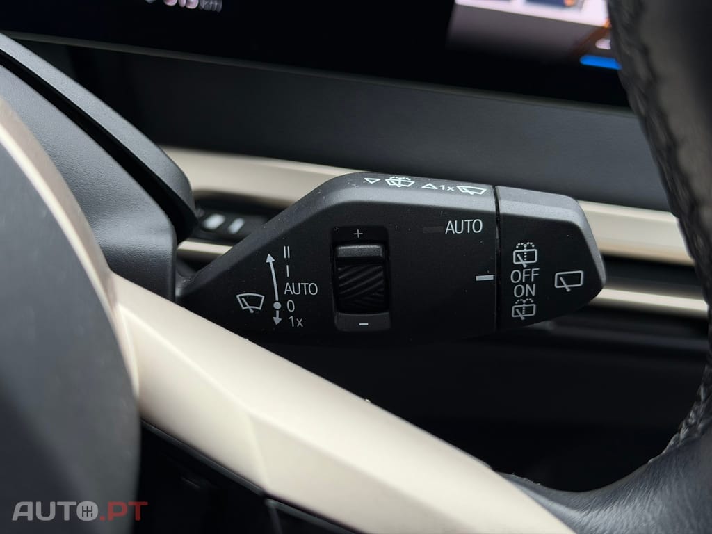 BMW iX xDrive 40 Pack Desportivo