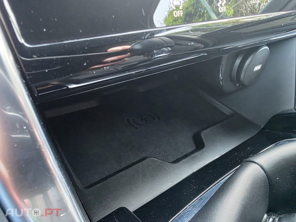 Land Rover Discovery Sport 2.0 eD4 R-Dynamic 7L