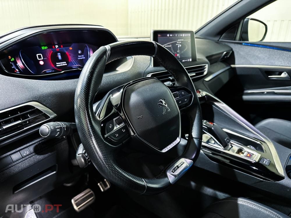 Peugeot 3008 1.6 PureTech GT EAT8