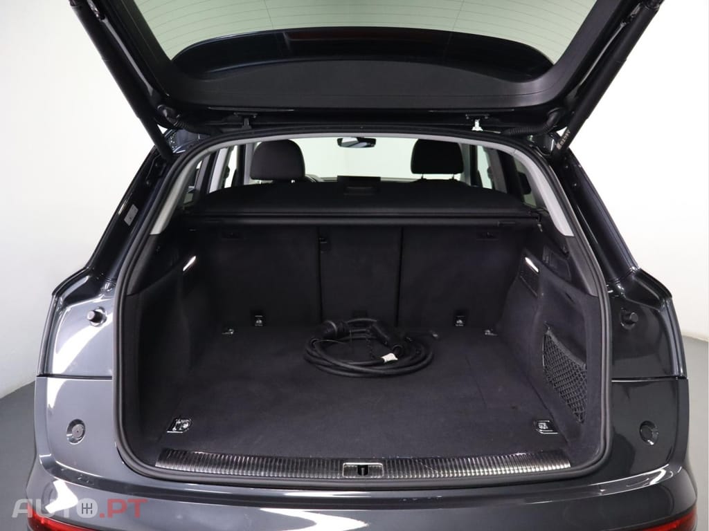 Audi Q5 50 TFSIe quattro S tronic Advance 
