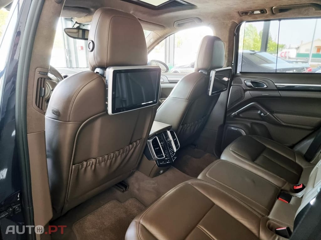 Porsche Cayenne Turbo Tiptronic S