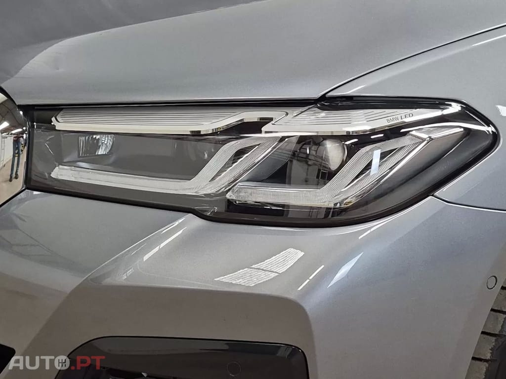 BMW 530 e Pack Desportivo M