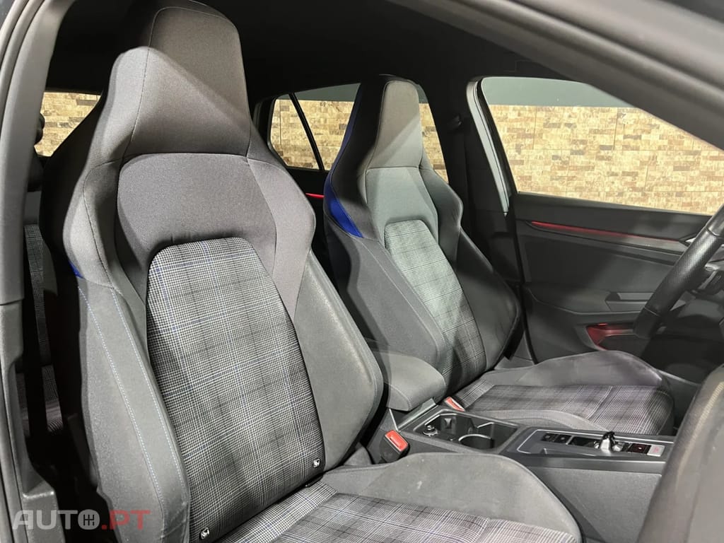 Volkswagen Golf VIII 1.4 GTE Plug-in Hybrid