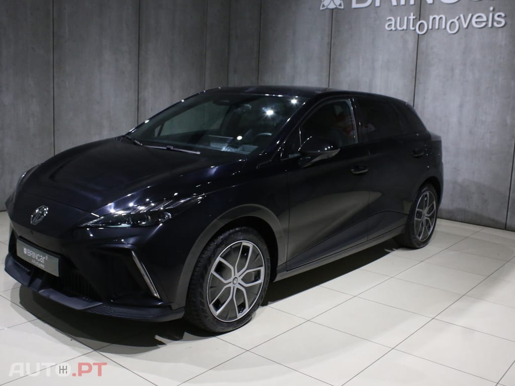 MG MG4 64 kWh Luxury