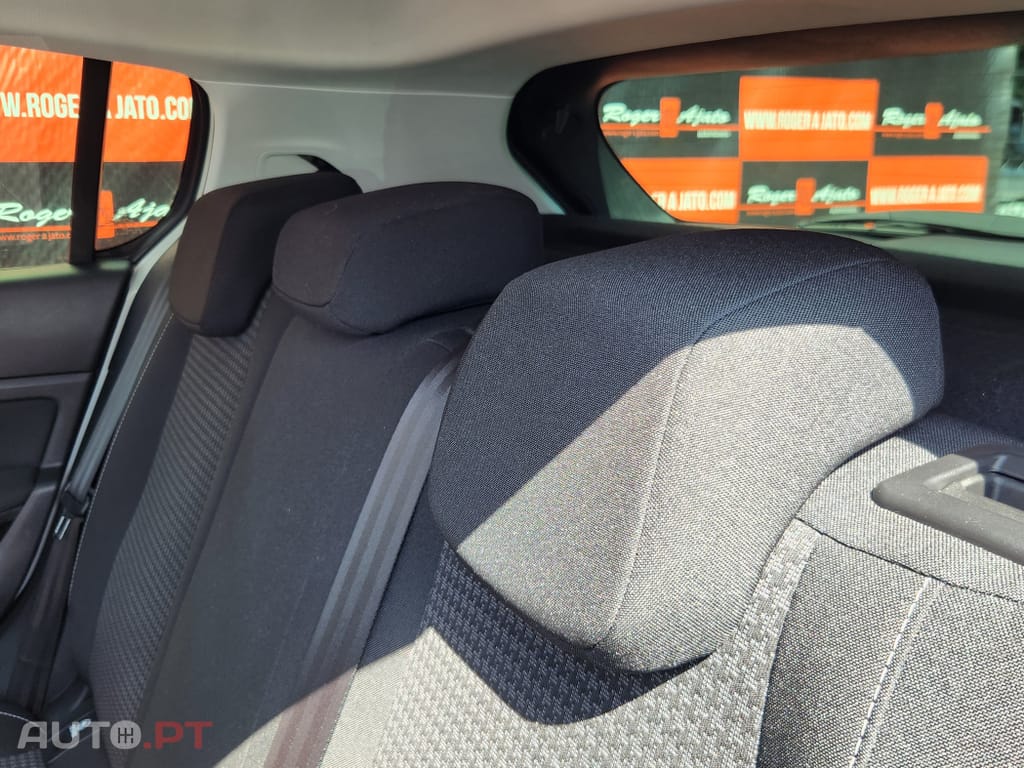 Peugeot 308 1.5 BlueHDi Business Line