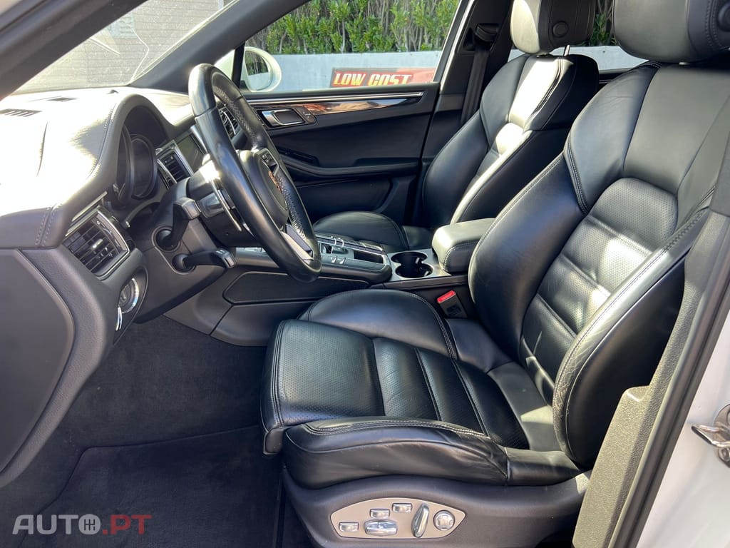 Porsche Macan S