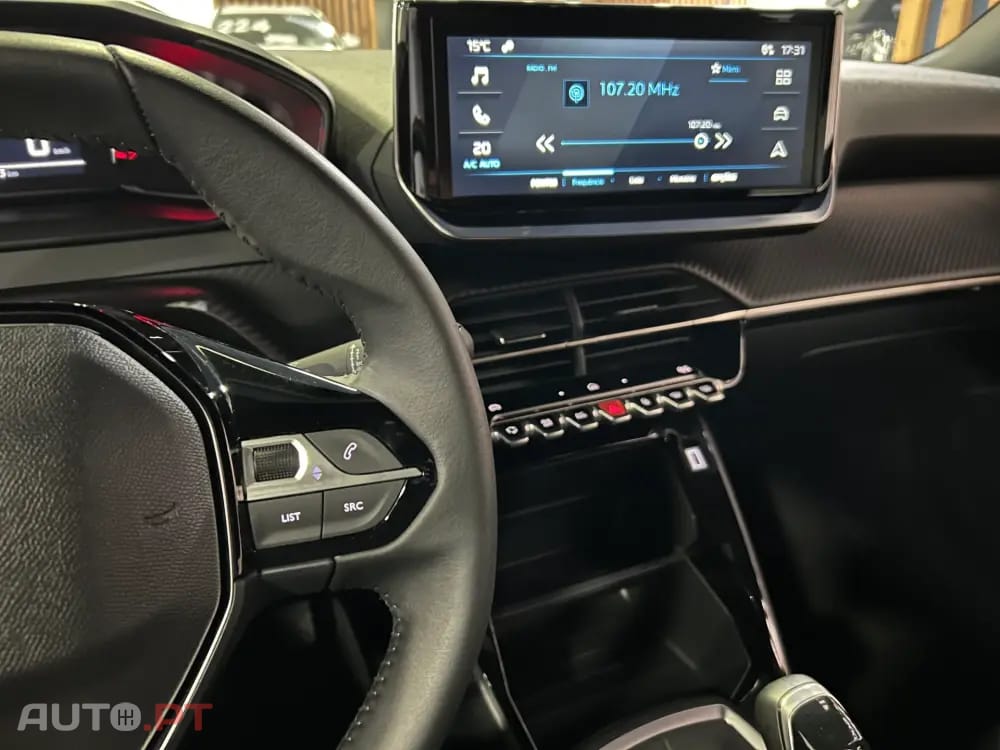 Peugeot 2008 1.2 PureTech Style