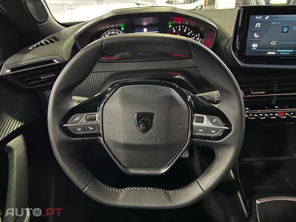 Peugeot 2008 1.2 PureTech Style