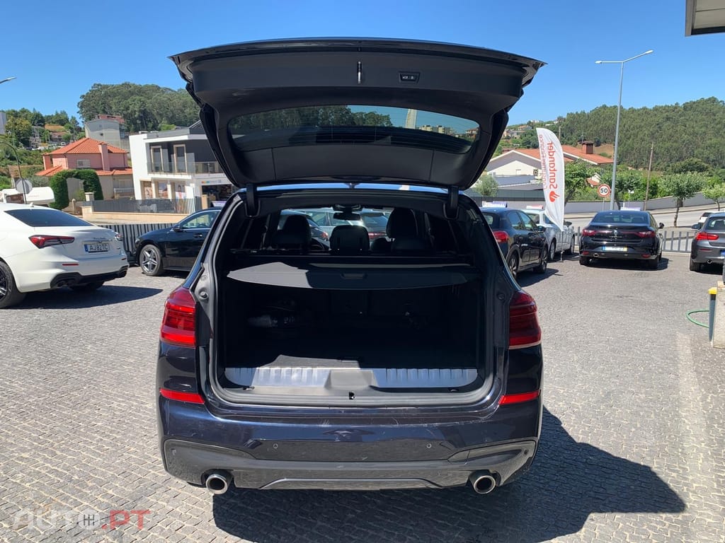 BMW X3 30 e xDrive Pack Desportivo M