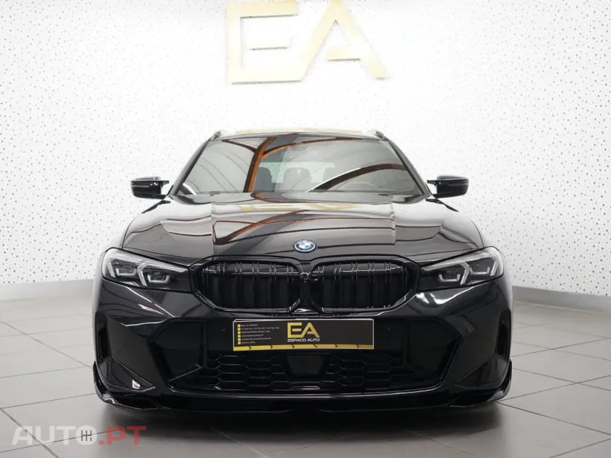 BMW 330 e iPerformance Sport Line