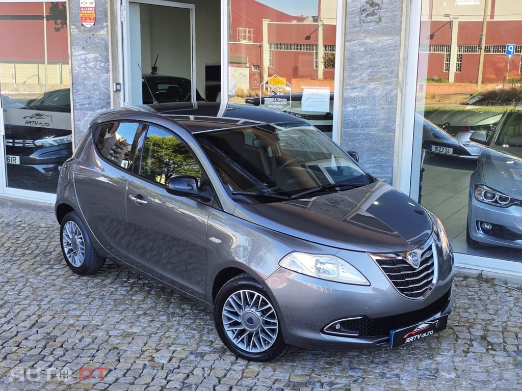 Lancia Ypsilon 1.3 M-jet S&S Platinum