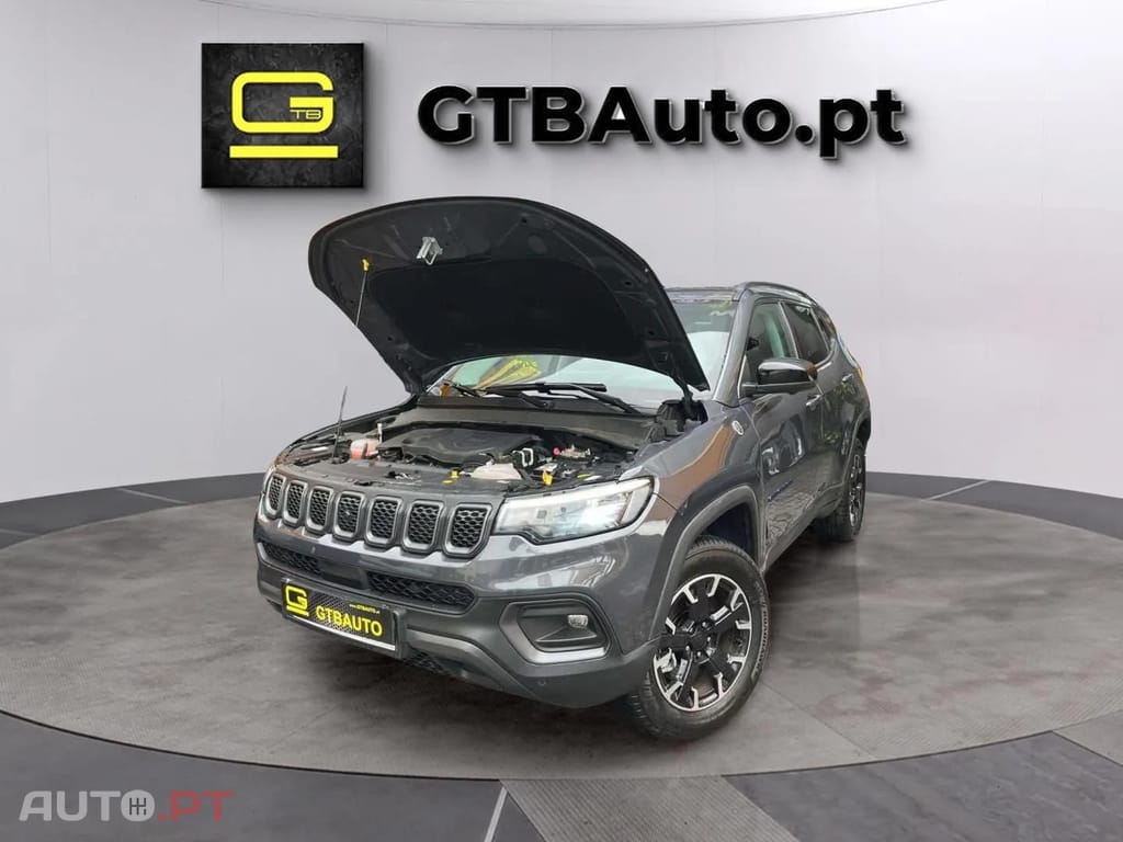 Jeep Compass 1.3 Híbrido  T4 Trailhawk AWD 