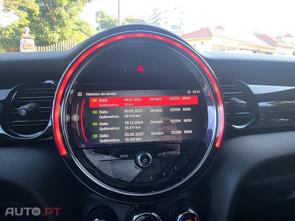 MINI Cooper John Cooper Works Auto Desportiva