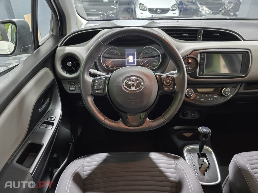 Toyota Yaris 1.5 HSD Comfort