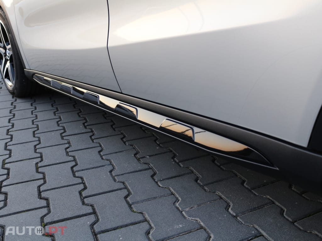 Mercedes-Benz GLA 220 CDi AMG Line