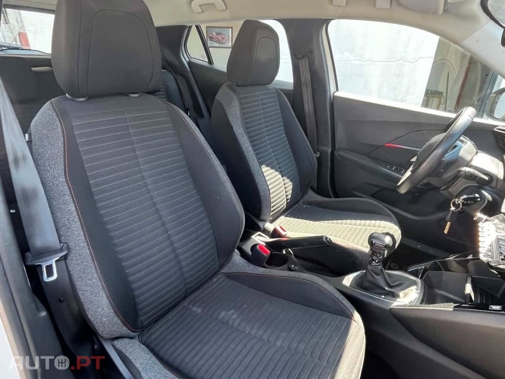 Peugeot 2008 1.5 BlueHDi Allure
