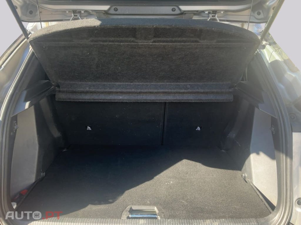 Peugeot 2008 1.2 PureTech Allure