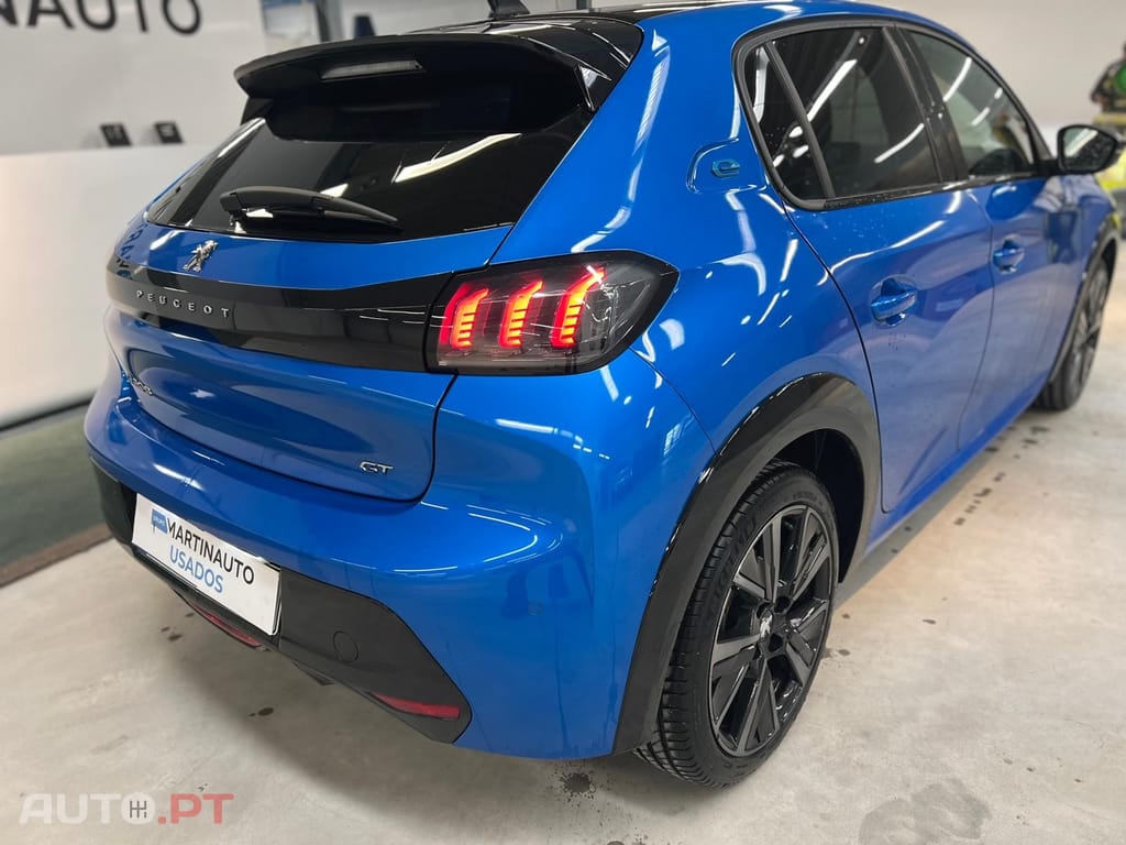 Peugeot E-208 50 kWh GT