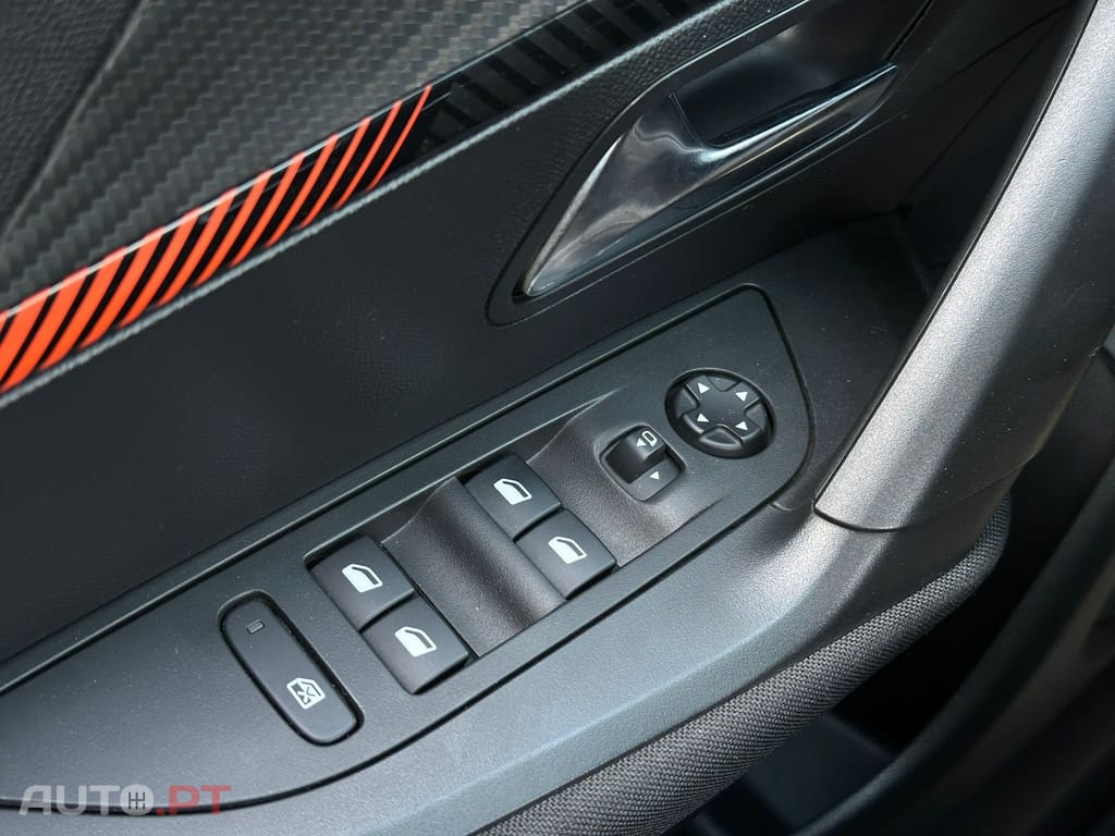 Peugeot 2008 1.5 BlueHDi Active Pack