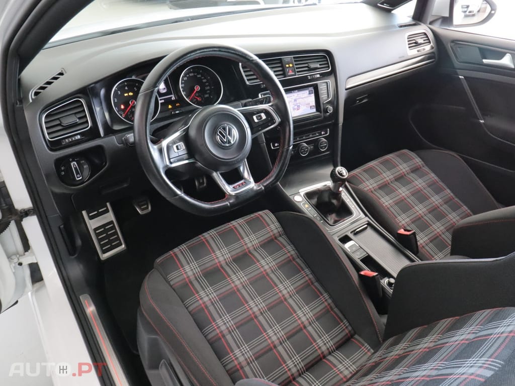 Volkswagen Golf GTI Performance