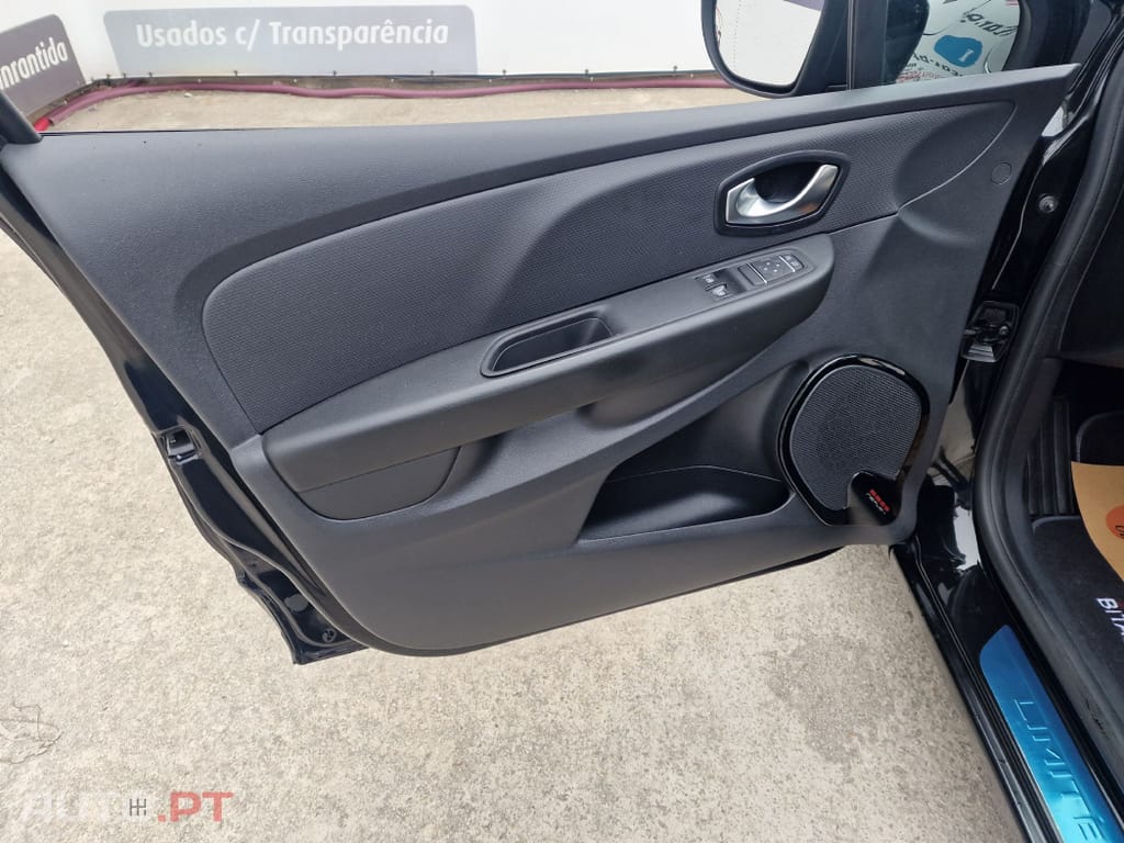 Renault Clio 0.9 TCE LIMITED GPS