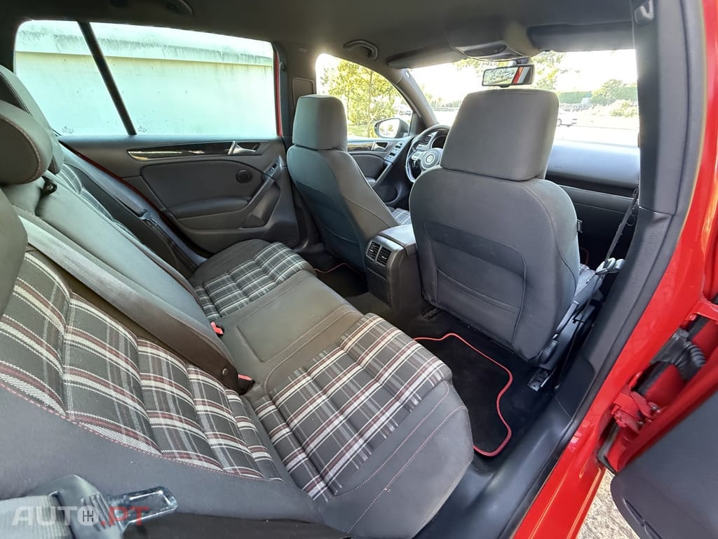 Volkswagen Golf 2.0 GTi