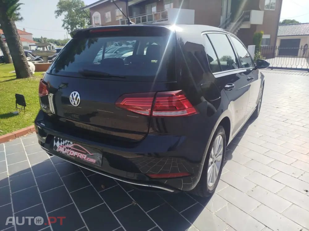 Volkswagen Golf 1.6 TDI Confortline
