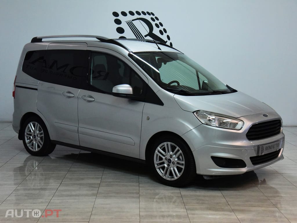 Ford Tourneo 1.0 EcoBoost Titanium