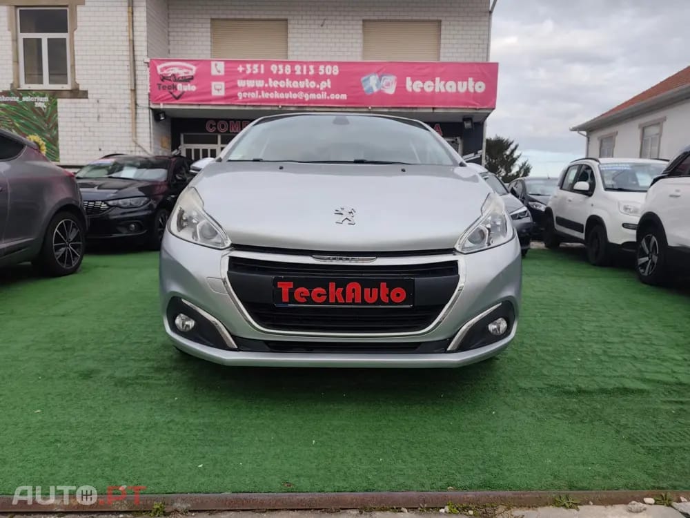 Peugeot 208 1.6 BlueHDi Style