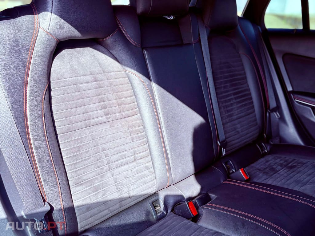 Mercedes-Benz CLA 180 d AMG Line