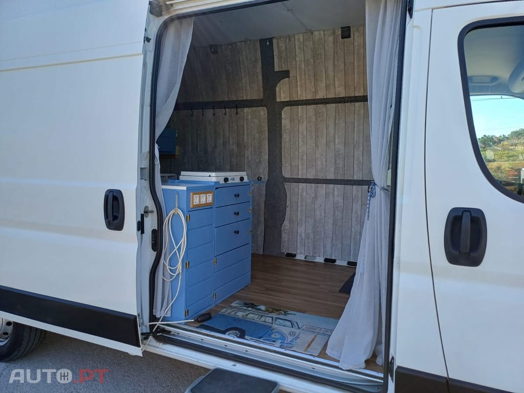 Peugeot Boxer 2.0 BlueHDi 335 L3 CD