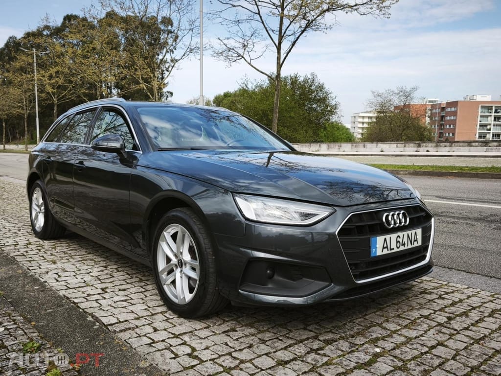Audi A4 Avant 30 TDI S tronic