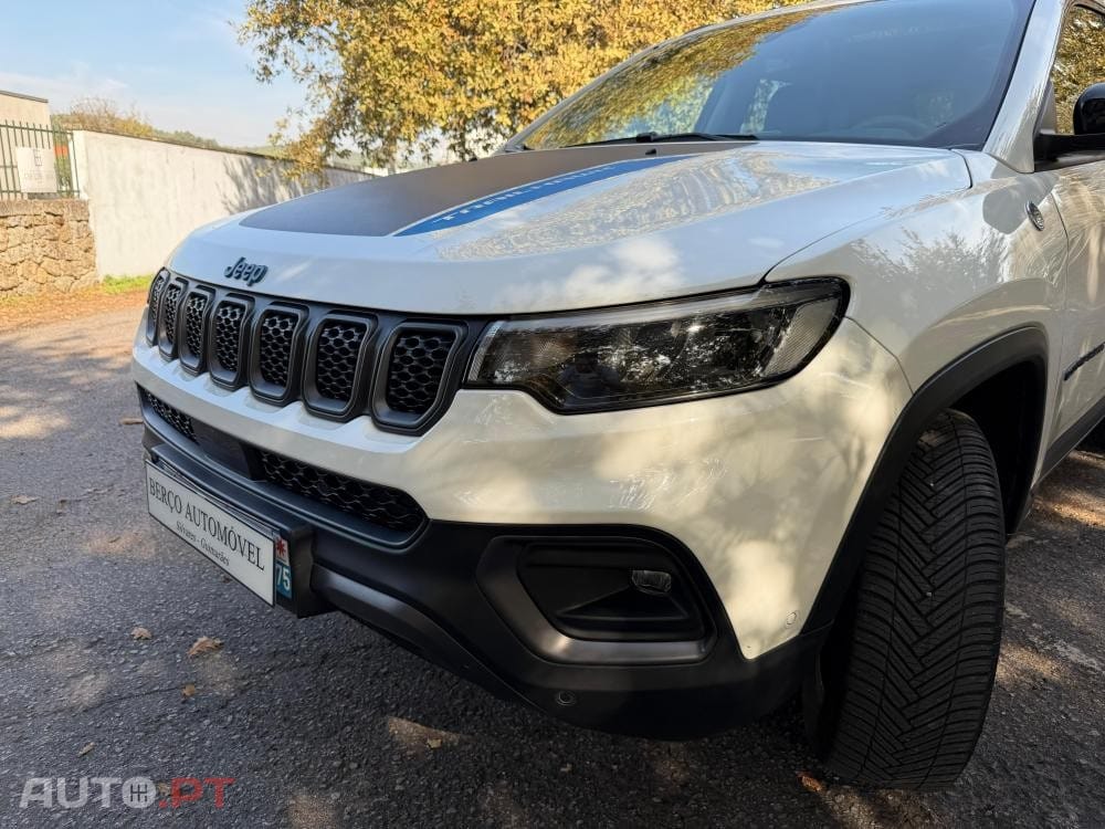 Jeep Compass 1.3 T-GDI 4xe PLUG-IN HYBRID Auto First Edition Urban