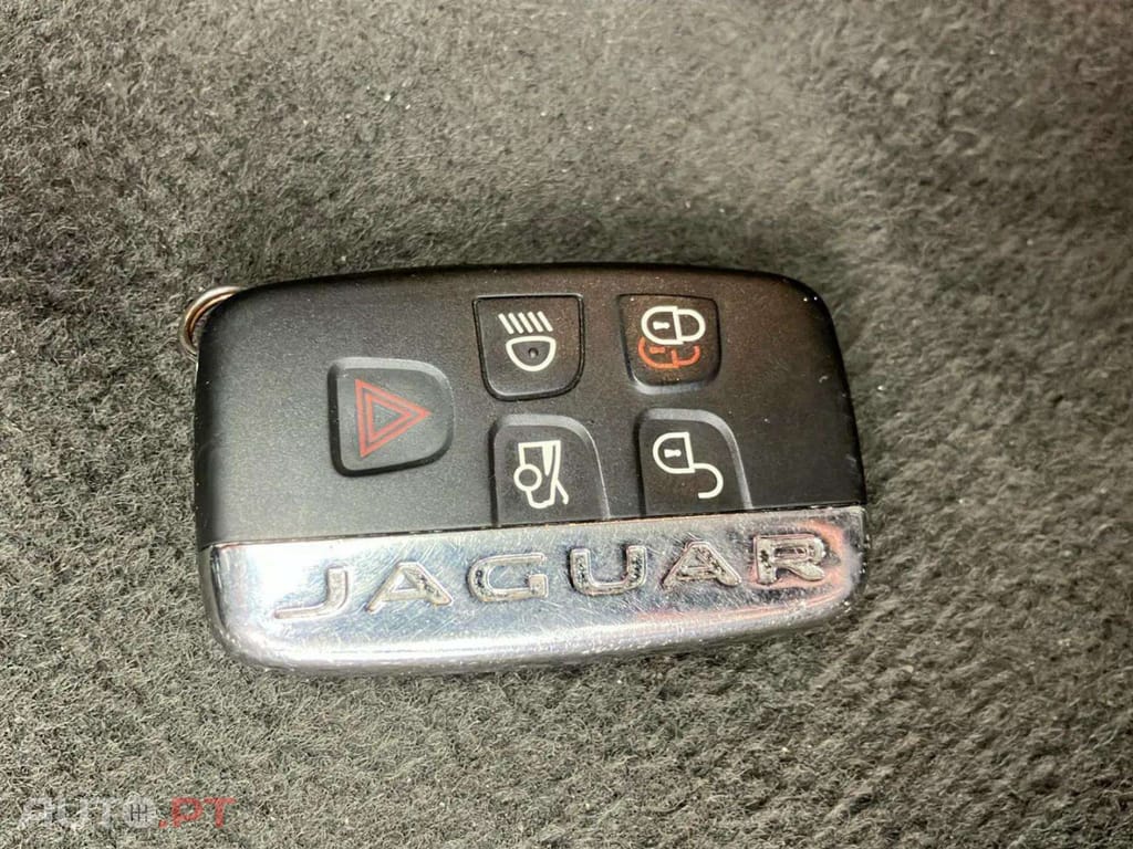 Jaguar XF 2.2 D R-Sport