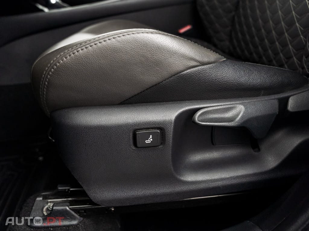 Toyota C-HR 1.8 Hybrid Exclusive