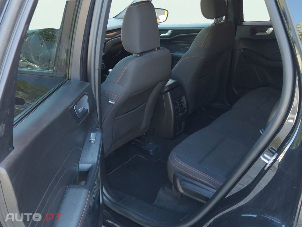 Ford Kuga 1.5 TDCi EcoBlue ST-Line