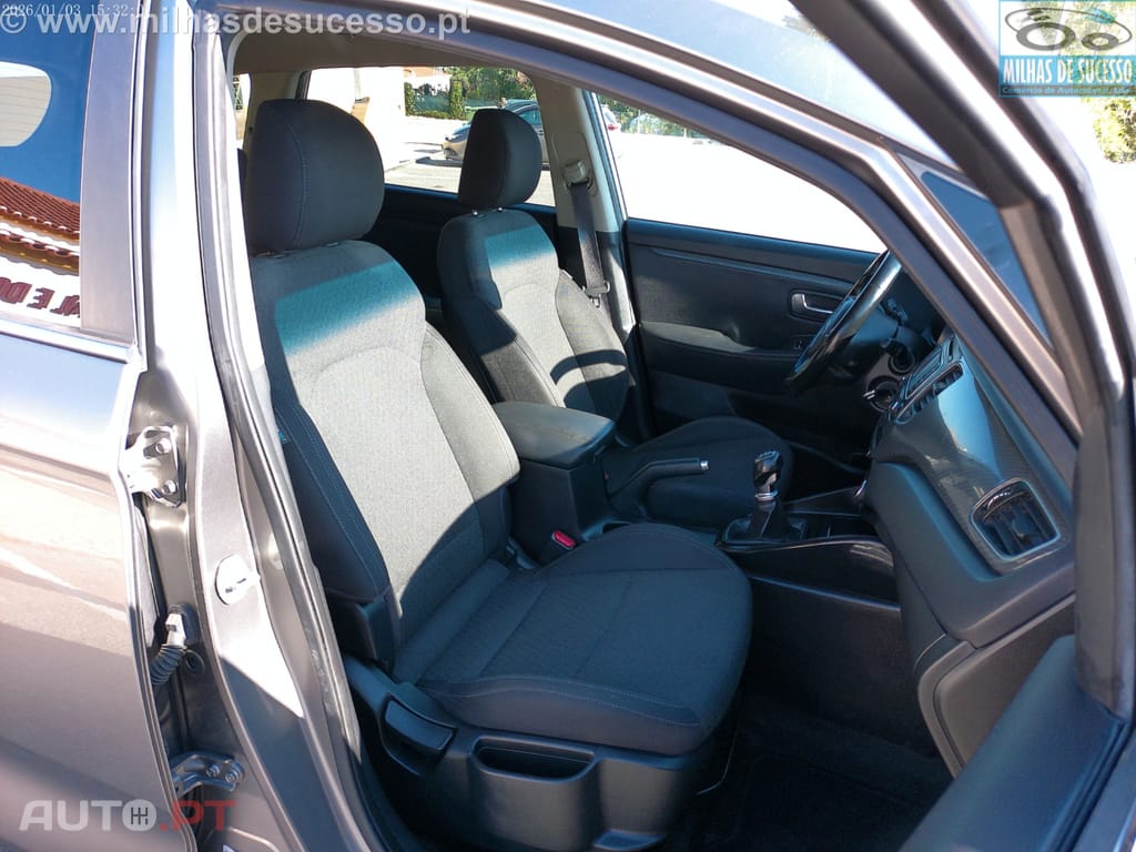 Kia Carens 1.7 CRDI ISG TX  7 Lug