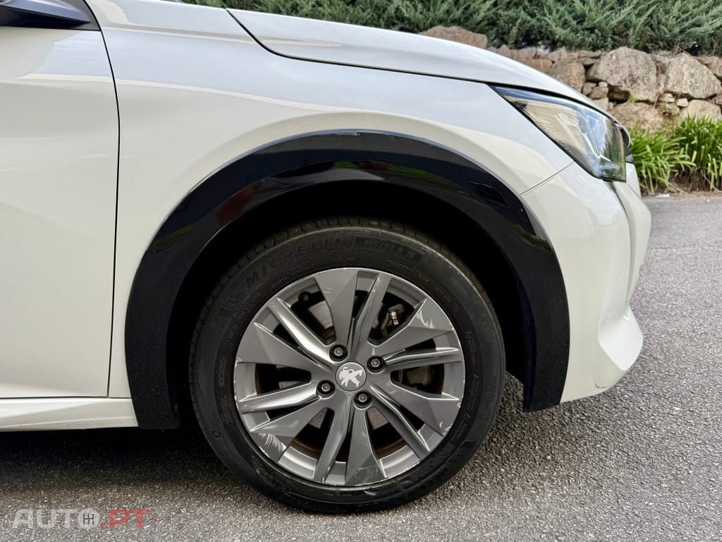Peugeot E-208 50 kWh Active Pack