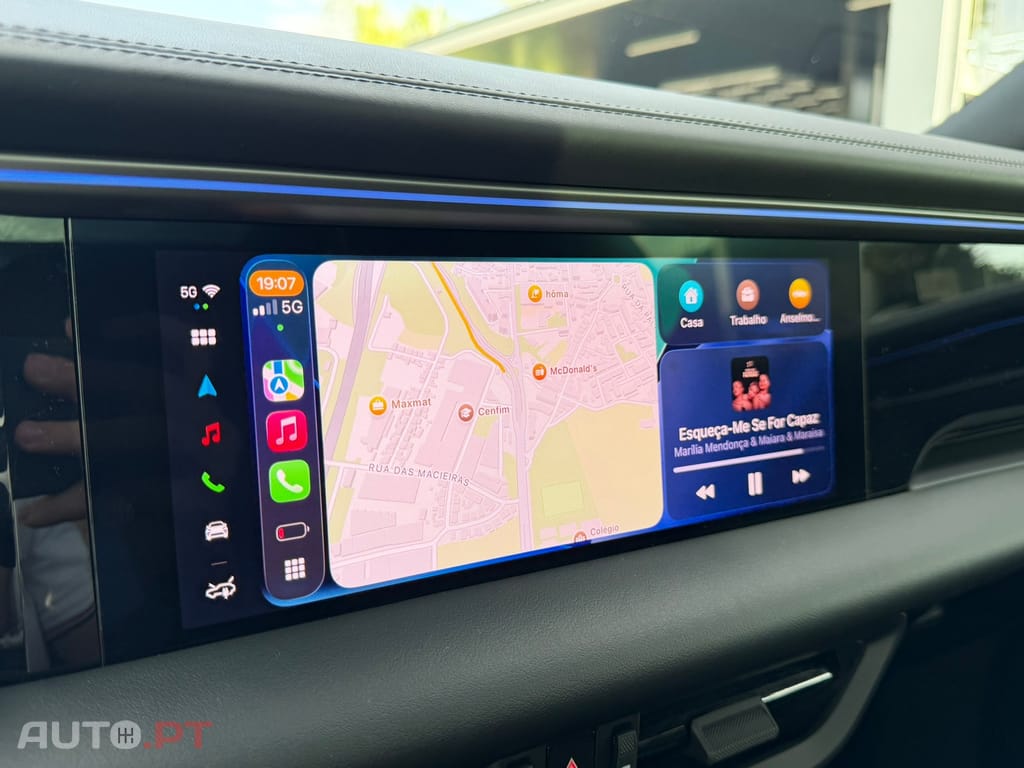Porsche Macan Electric 4