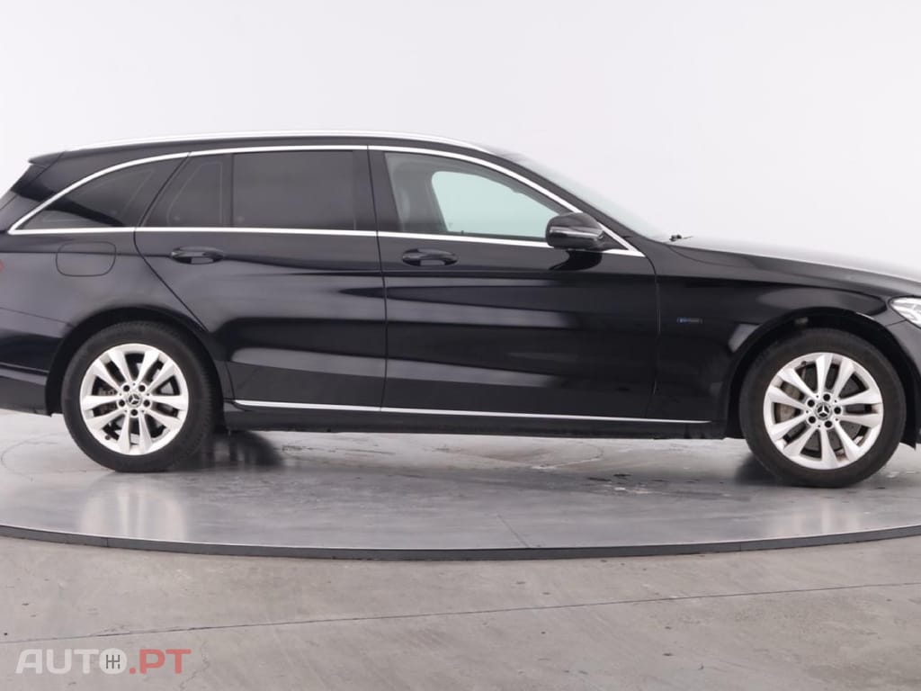 Mercedes-Benz C 300 e Avantgarde