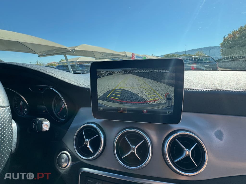 Mercedes-Benz CLA 200 d Shooting Brake AMG Line Aut.