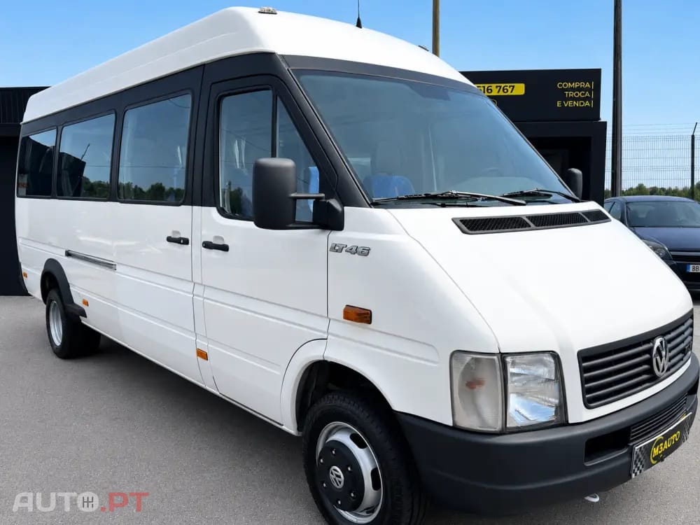 Volkswagen Crafter mini bus