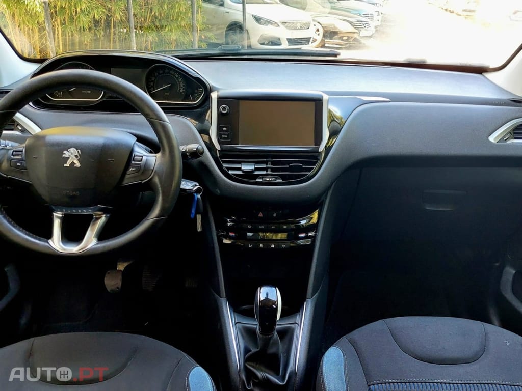 Peugeot 208 1.2 VTi Active